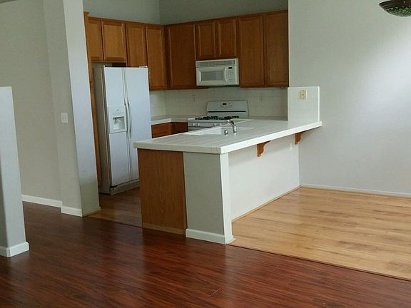 3rd image of 659 Cordovan Dr