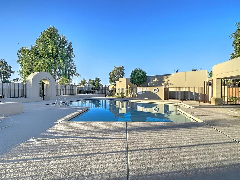 8940 E Palm Ridge Dr — Photo 36