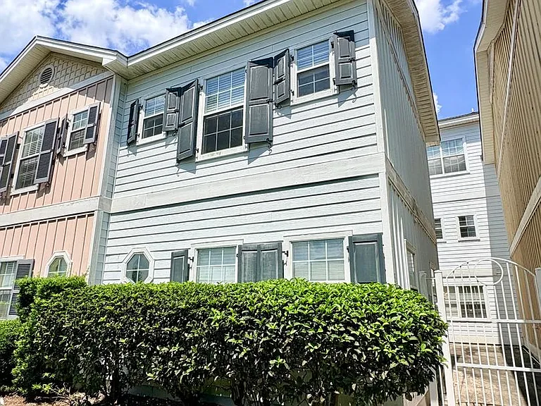 50 Cassandra Ln — Photo 2