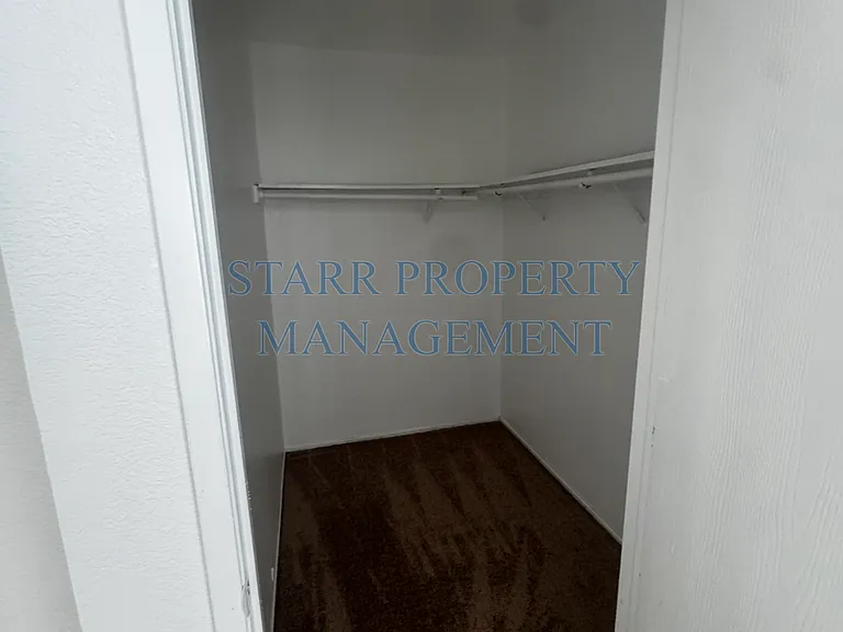 161-163-165 Adobe Ct — Photo 8
