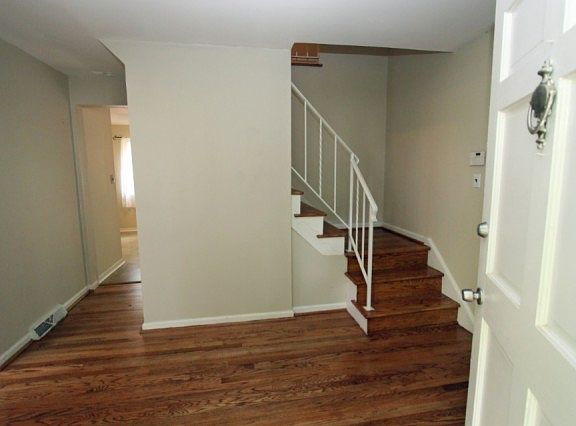 3rd image of 153 Woodshade Dr