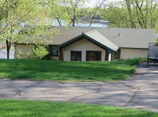 21075 Elkview Cir, Richmond, MN 56368