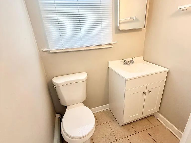 255 W Ivy St #1 — Photo 3