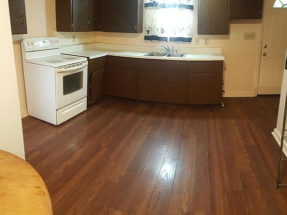 4th image of 2651 Berrell Ave