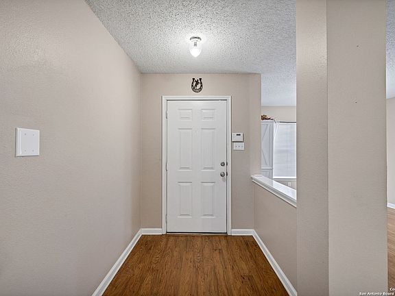 4th image of 5526 Deertail