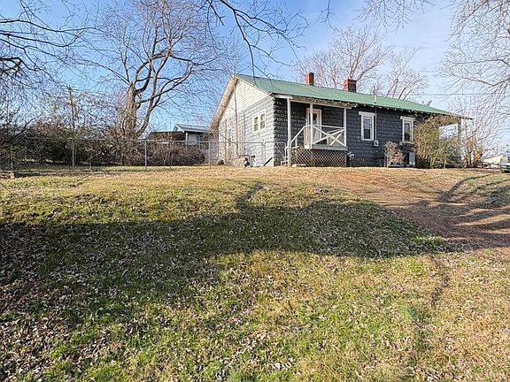 2nd image of 330 Filbert St