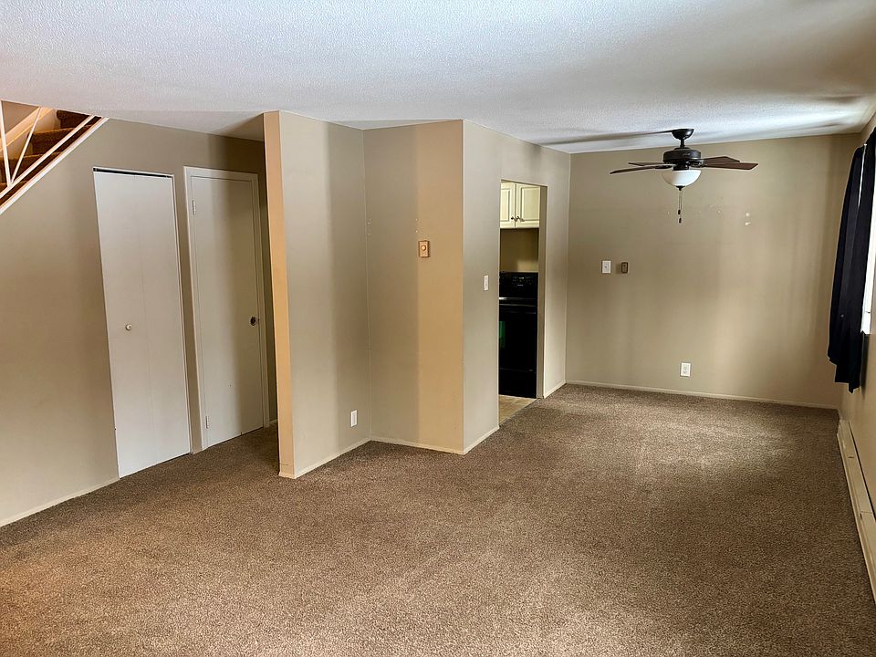 1st image of 1935 Brookside Dr #219