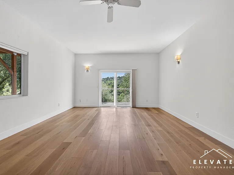 9400 Chalk Hill Rd — Photo 34