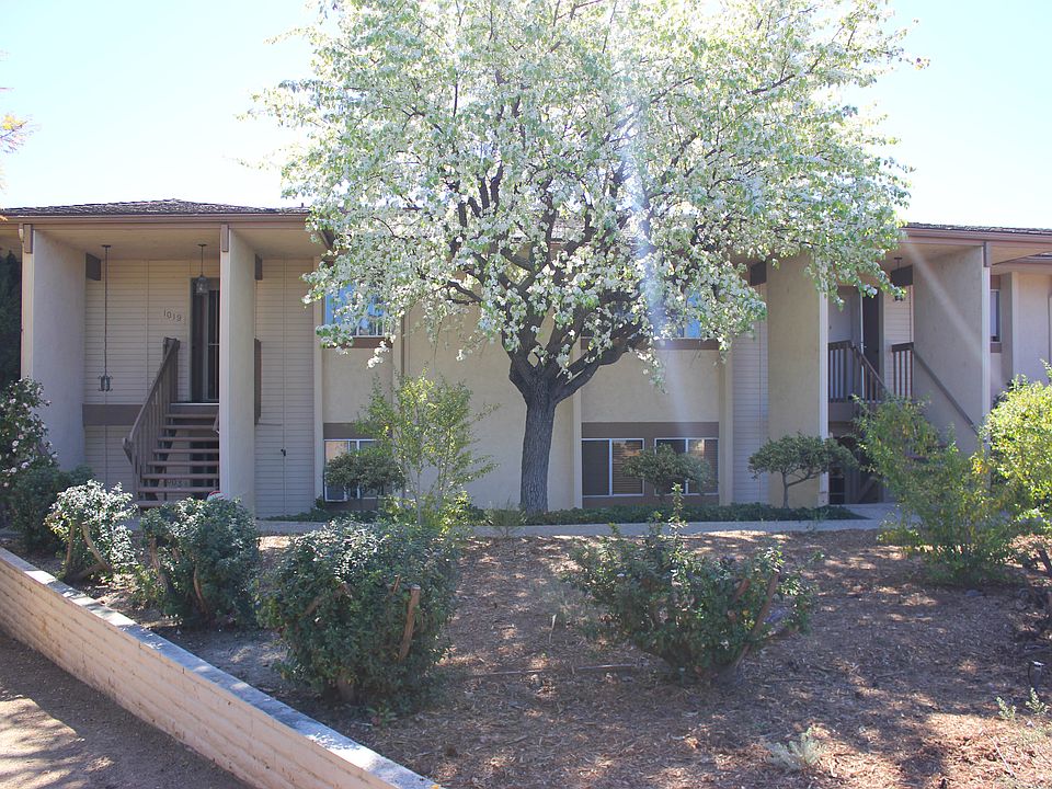 1st image of 1019 La Ventana Ct