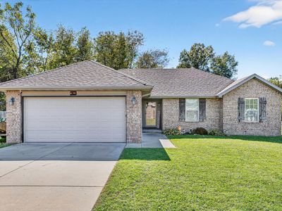 4596 W Greenridge Street, Springfield, MO, 65807