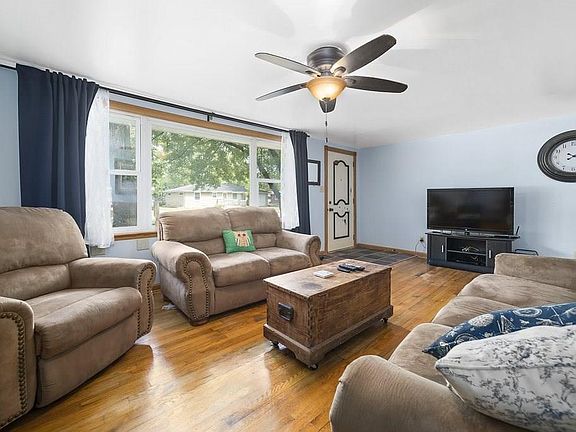 3rd image of 4005 N Lanewood Dr