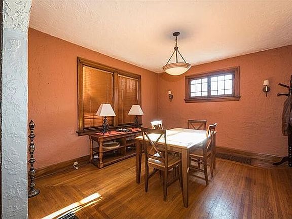 3rd image of 3607 Ault Park Ave