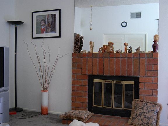 4th image of 25912 Pueblo Dr