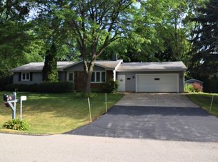 W6150 Pilgrim St, Appleton, WI 54914