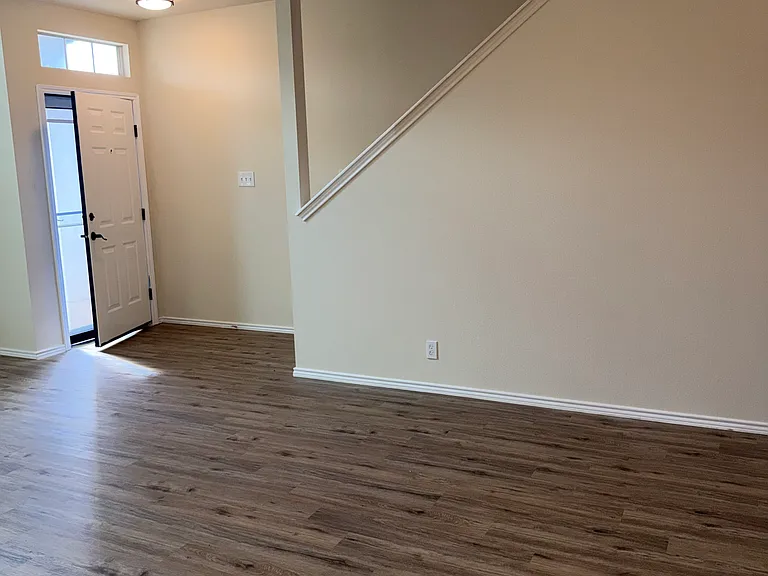2623 Crown Holw — Photo 3