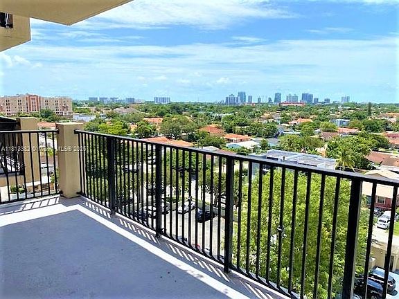 3rd image of 3410 Coral Way APT 805