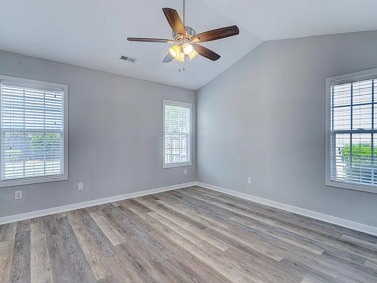 305 Hixon Pl — Photo 30