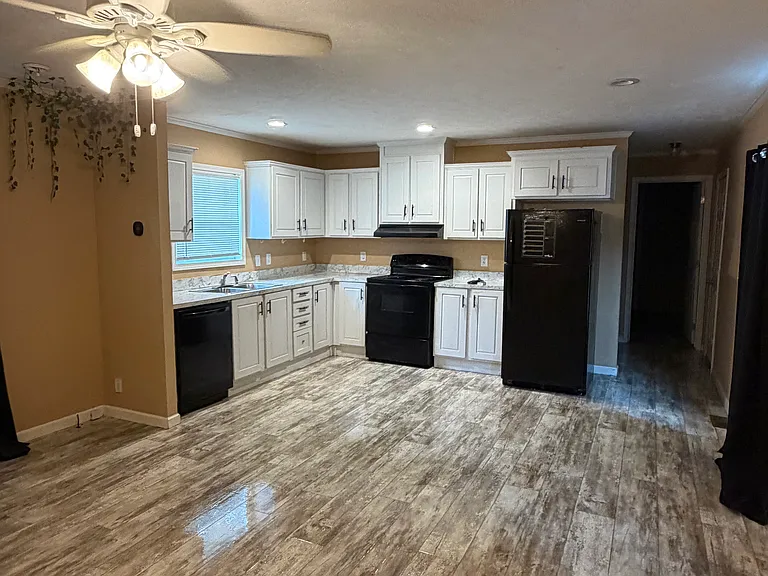 8121 Lillian Hwy #83 — Photo 5