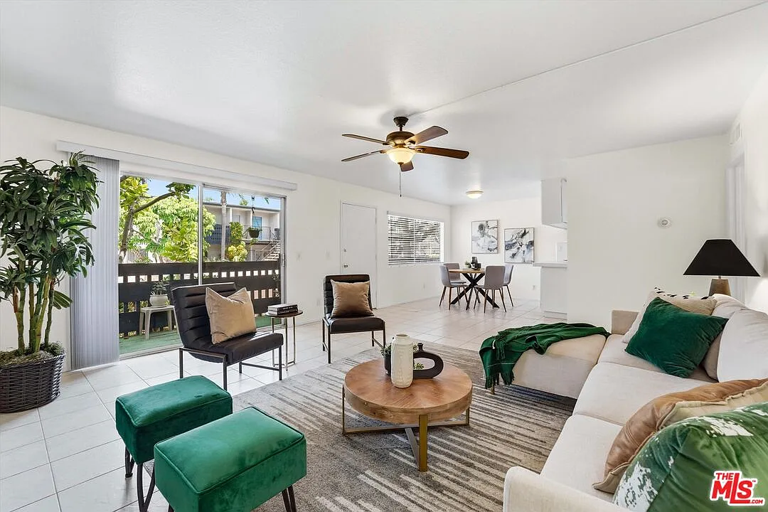 2 bed, 2.0 bath, 1062 sqft, $2,750 — Photo 1