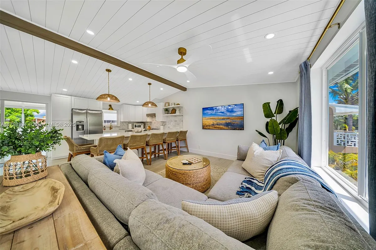 Building Photo - 129 Nautilus Dr