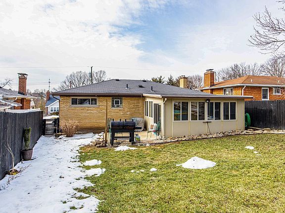 5th image of 1320 Thurnridge Dr