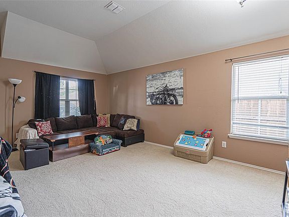 5th image of 2025 Falls Creek Dr