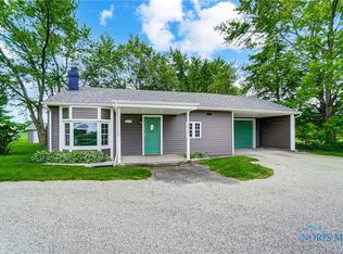 1215 E Bigelow Ave, Findlay, OH 45840