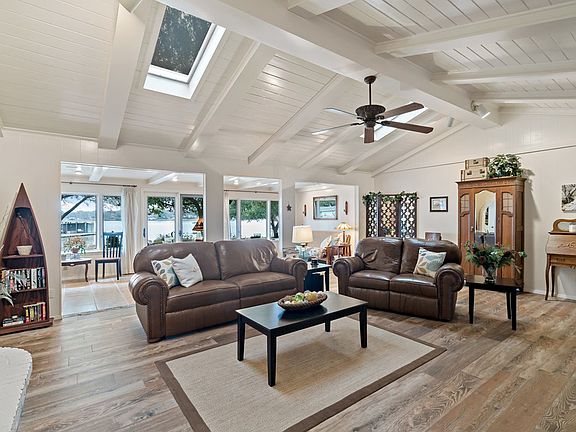 3rd image of 118 Westshore Dr