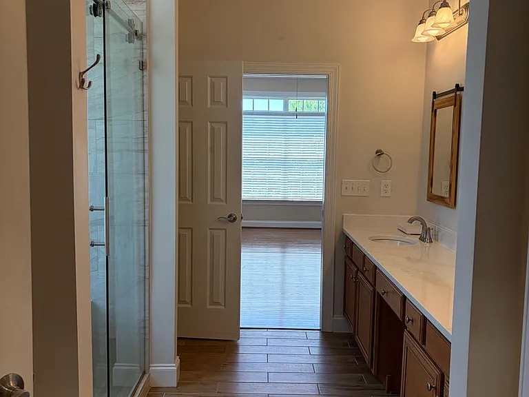 125 Gramercy Ct — Photo 24