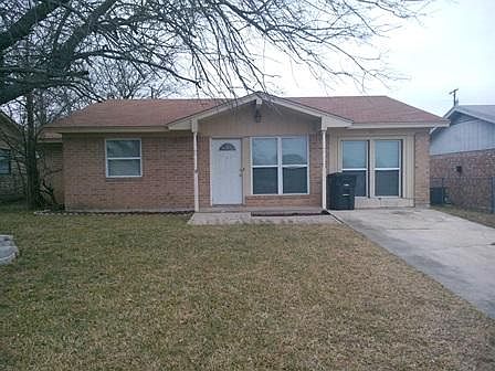 3rd image of 2603 Chestnut Dr