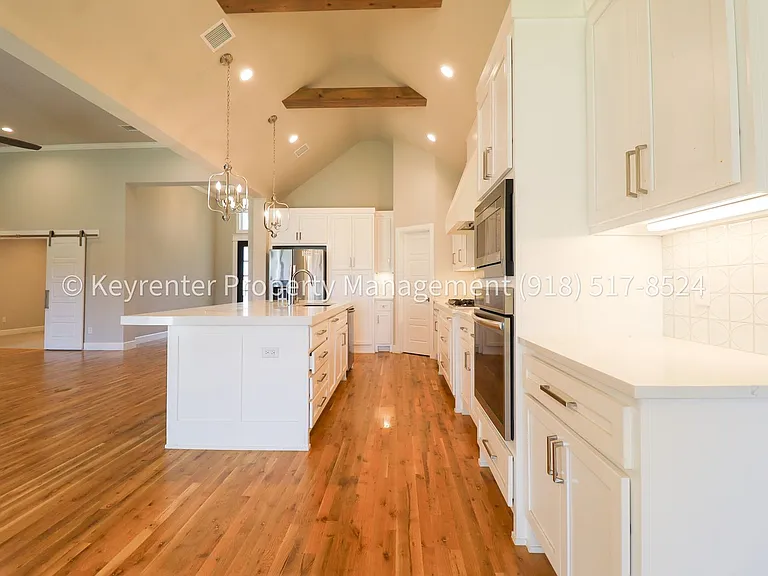 3809 W Union St — Photo 18