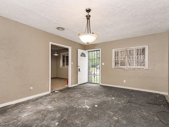 5th image of 11814 Craven Ave