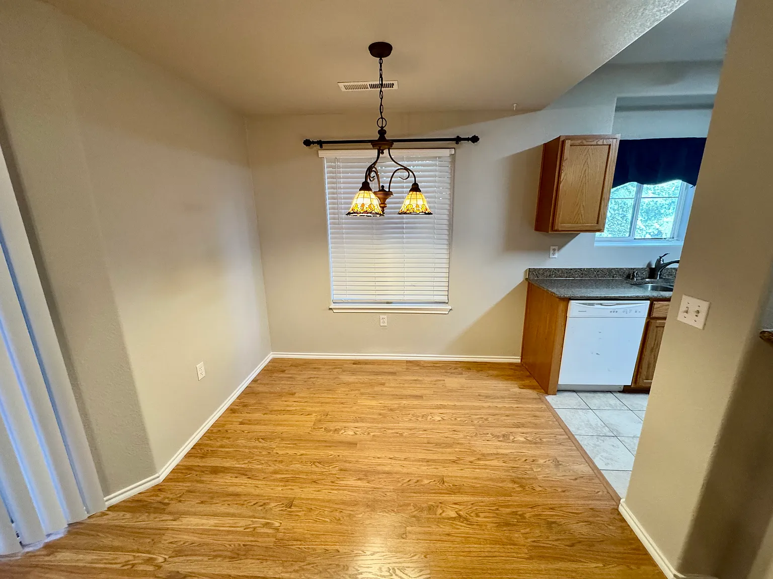 3975 Riviera Grv — Photo 3