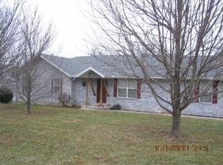700 N Dogwood St, Strafford, MO 65757