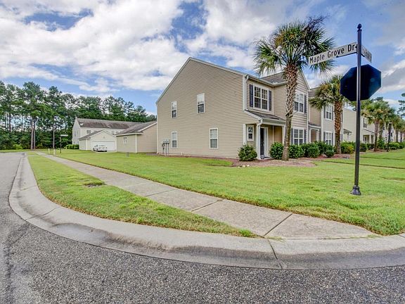 3rd image of 4836 Willow Brook Ln