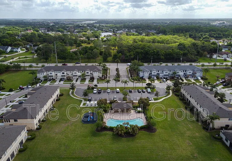 2210 Seven Oaks Dr — Photo 10