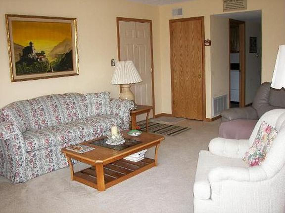 2nd image of 5030 Circle Dr APT 104