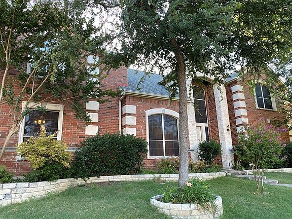 3rd image of 8129 Skyridge Dr
