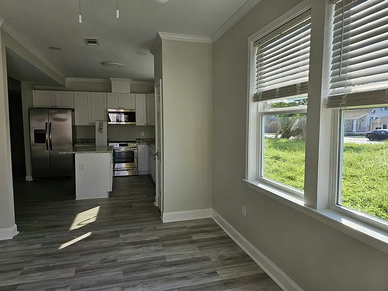 8709 Apricot St — Photo 8