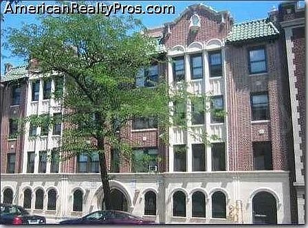 4625 S Drexel Blvd APT 201, Chicago, IL 60653 | Zillow