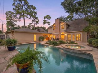 12107 Oakcroft Dr, Houston, TX 77070