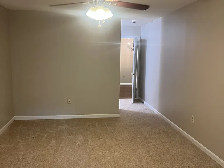 2301 Pine Heights Dr NE — Photo 11