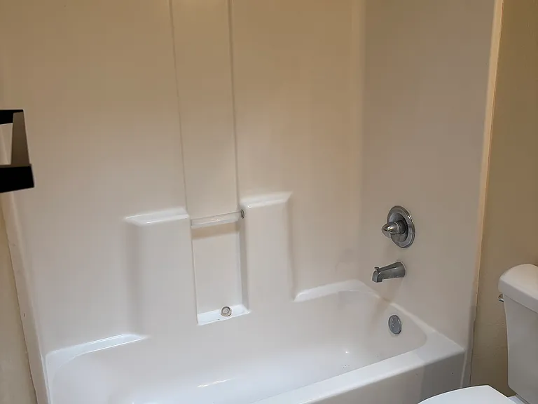 3305 Scarlet Point Dr — Photo 9