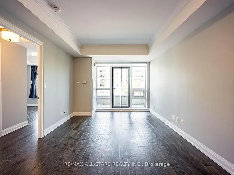 15 Stollery Pond Cres #305 — Photo 13