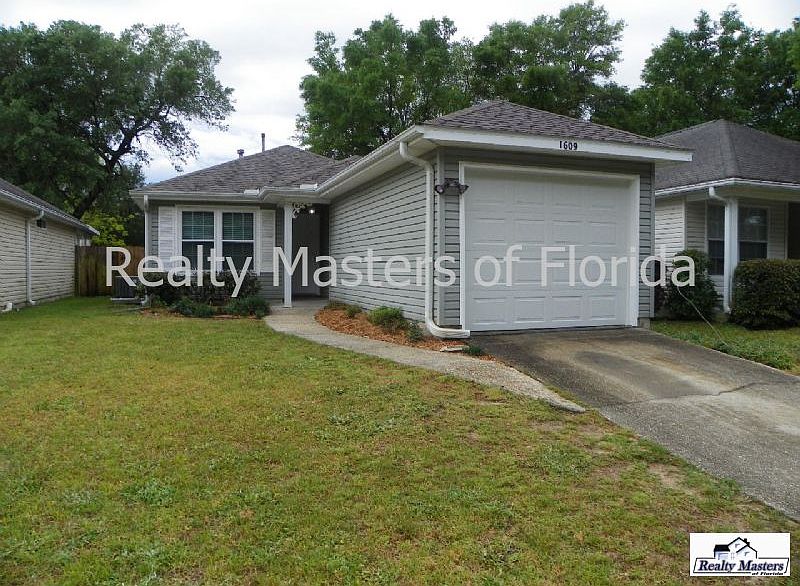 1st image of 1609 Governors Dr