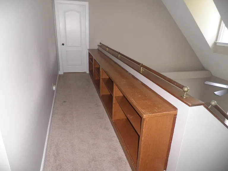 1207 Silverhill Ct — Photo 12