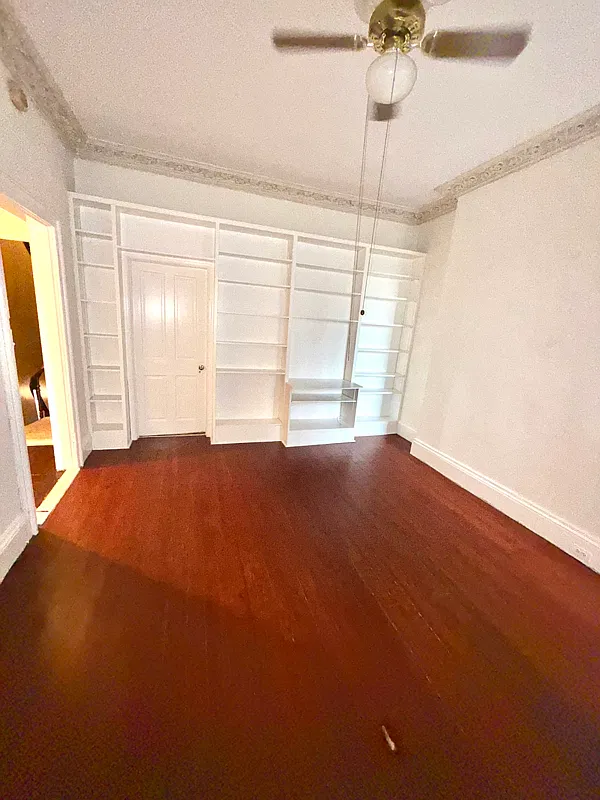 1722 Bolton St — Photo 4