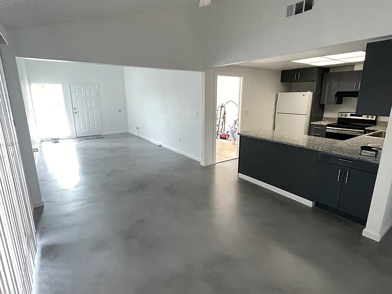 126 Quasar Cir — Photo 4