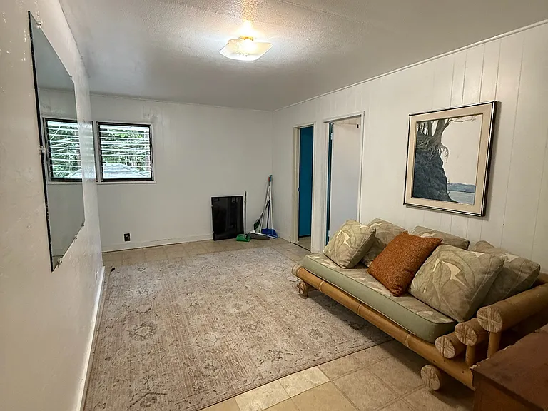 3398 Kalihi St #1 — Photo 4