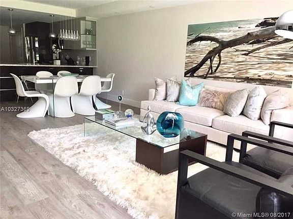 4th image of 800 E Cypress Ln APT 101